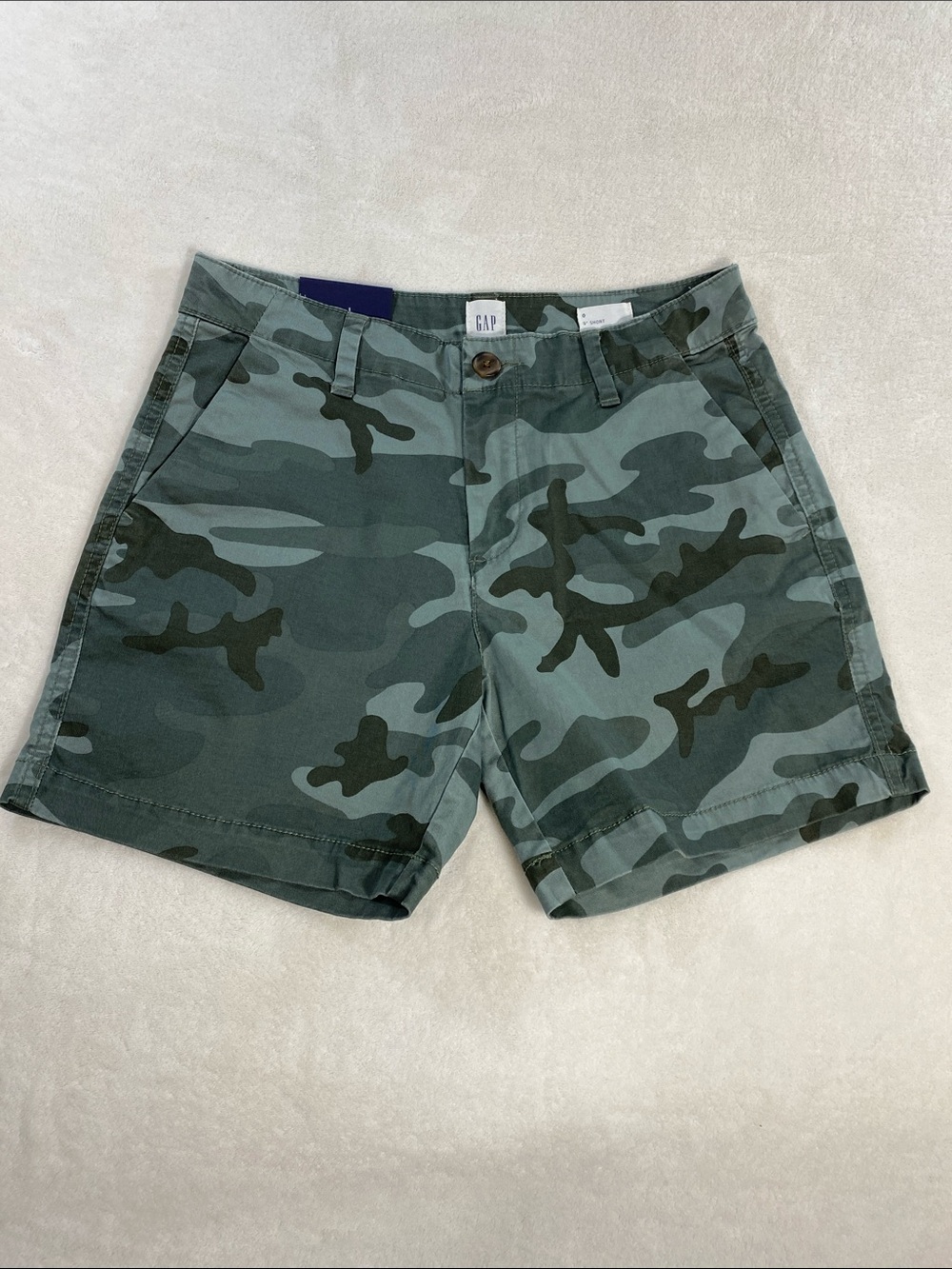 GAP Camo Mid Rise 5" Utility Chino Shorts Green Camouflage NWT Size 0